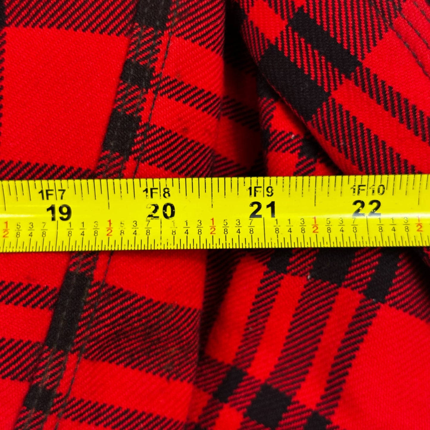 Carhartt Red & Black Plaid Insulated Bomber Jacket Medium