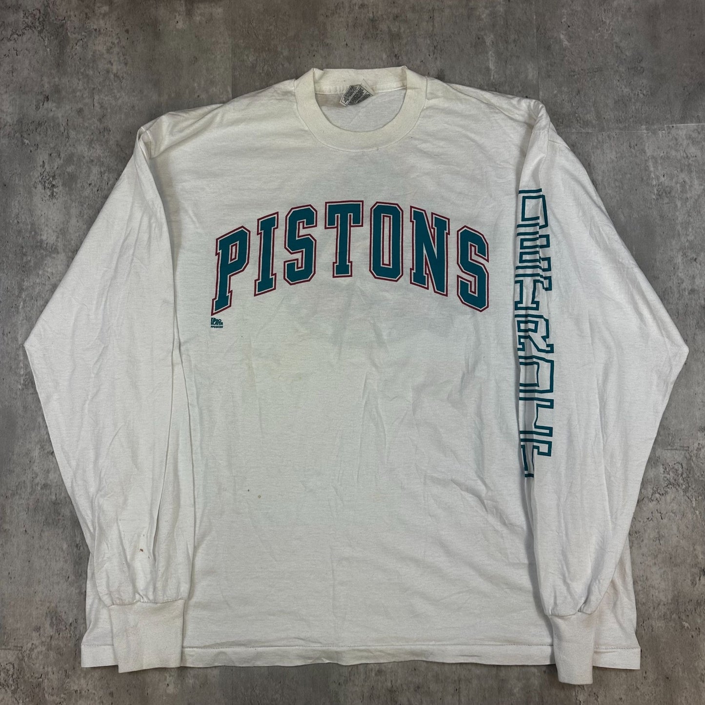 Vintage Detroit Pistons Long-Sleeve Shirt XXL Fruit Of The Loom White NBA Graphic 90s