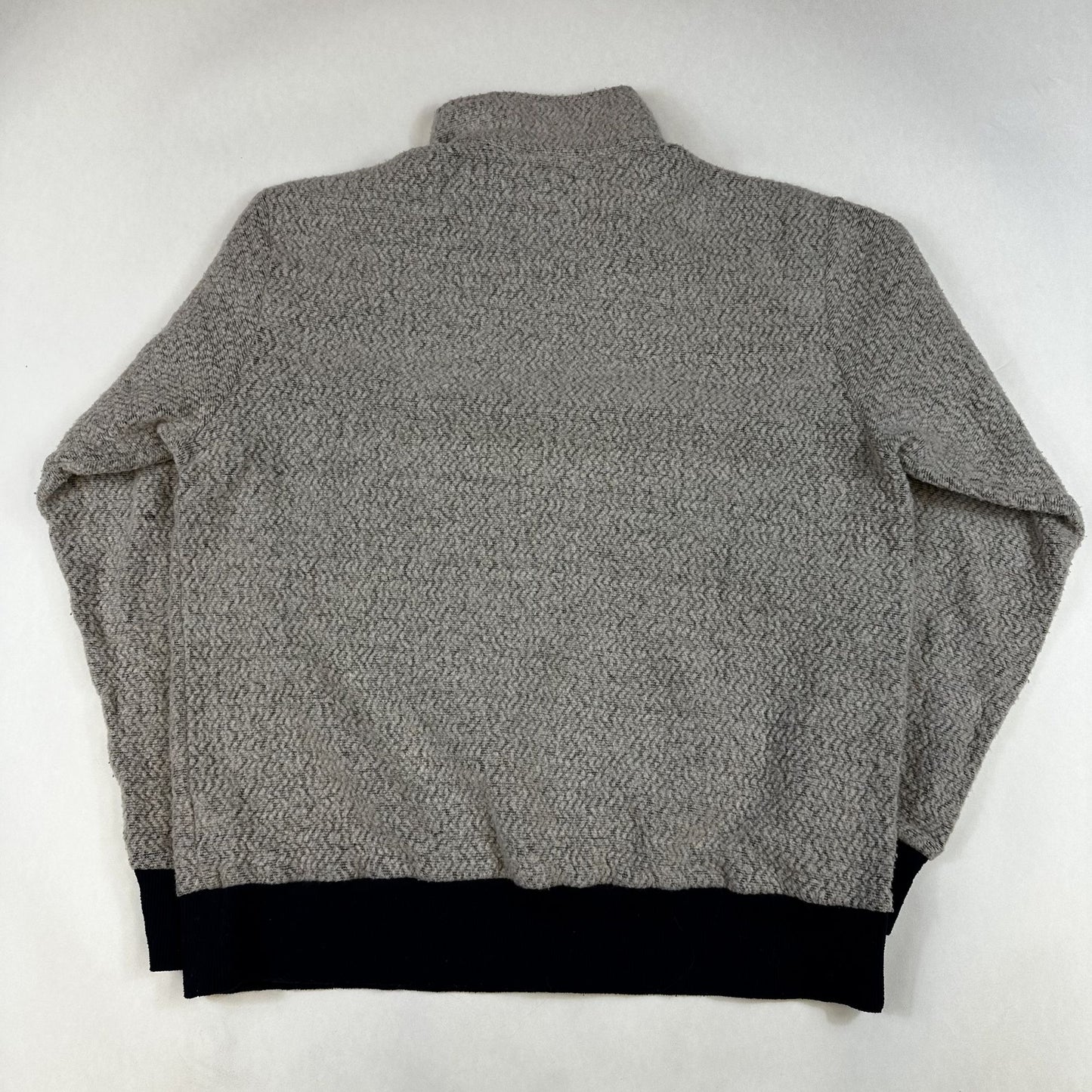 Patagonia Mens L Gray Quarter-Zip Fleece Pullover Sweater Warm & Durable