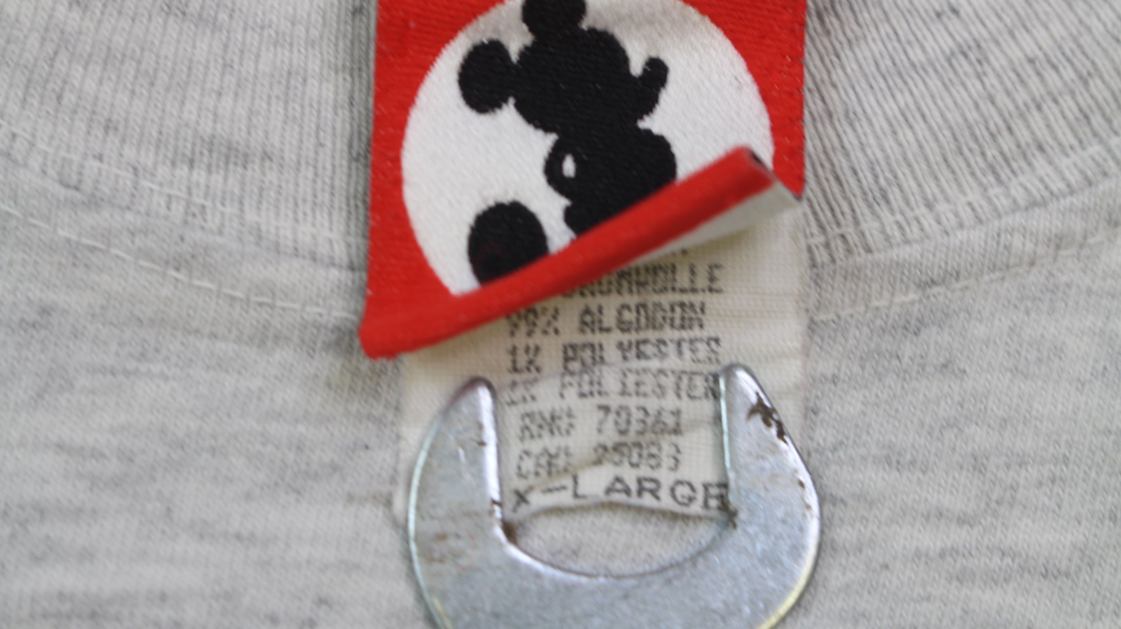 90's Mickey Mouse shirt