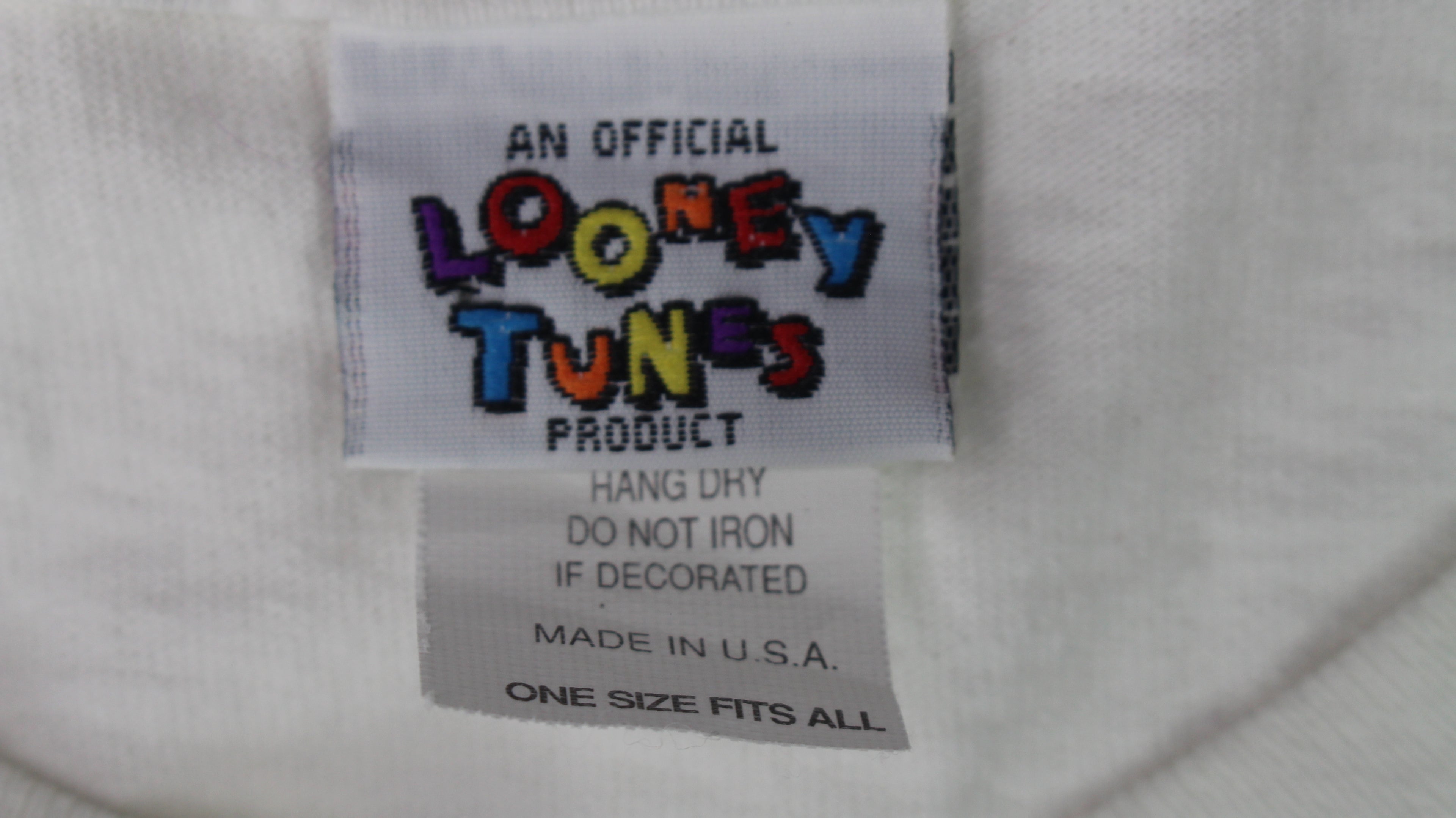 1995 Tweety Looney Tunes shirt