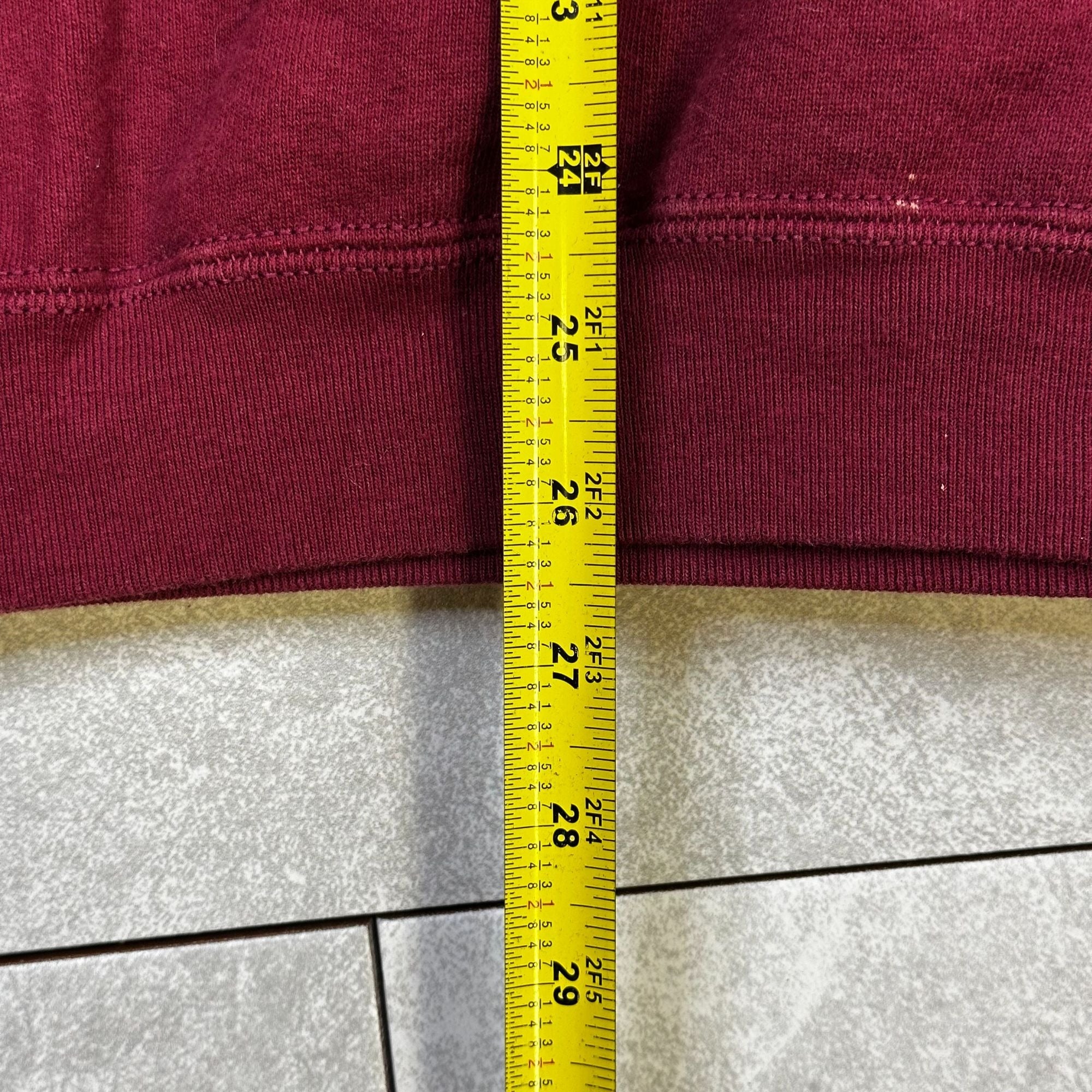 Virginia Tech Sweatshirt XL Fruit Of The Loom Super Cotton Maroon Pullover Crewneck 90% Cotton 10% Polyester