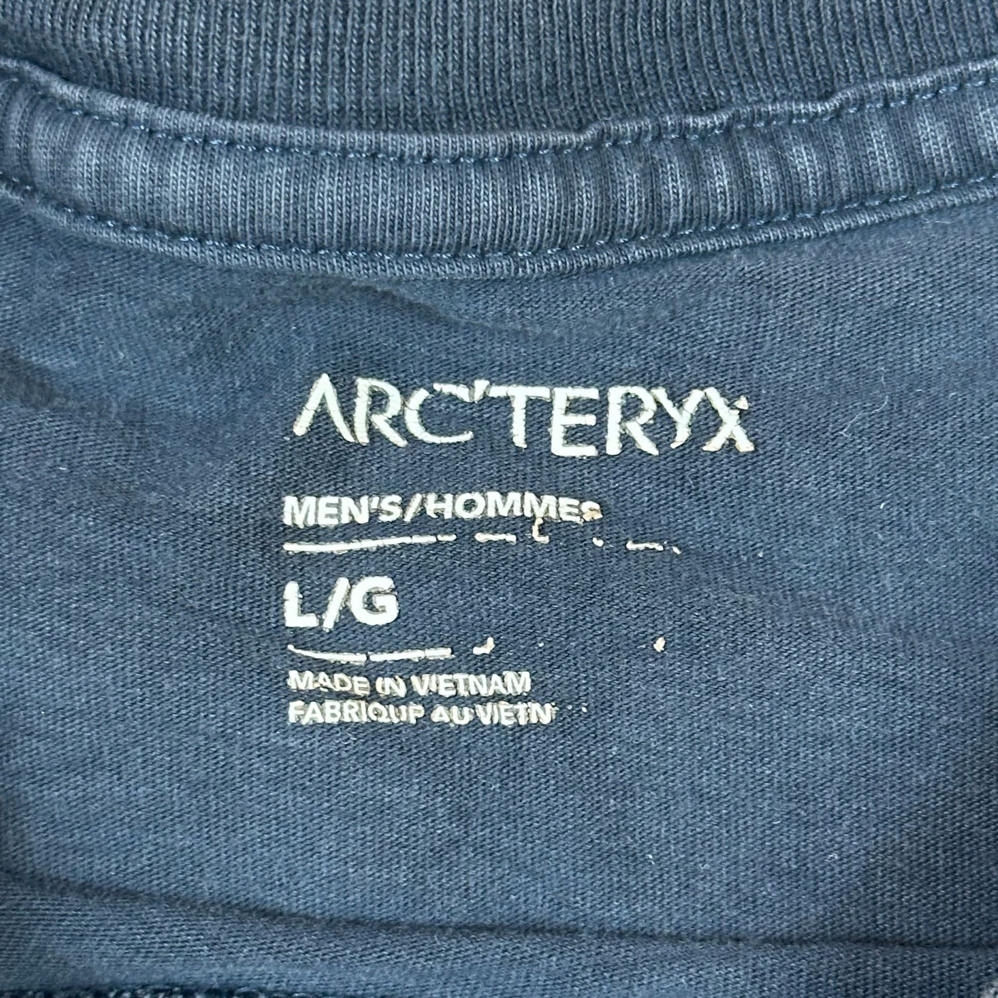 ArcTeryx Mens L/G Navy Blue Cotton Crewneck T-Shirt With Logo Graphic