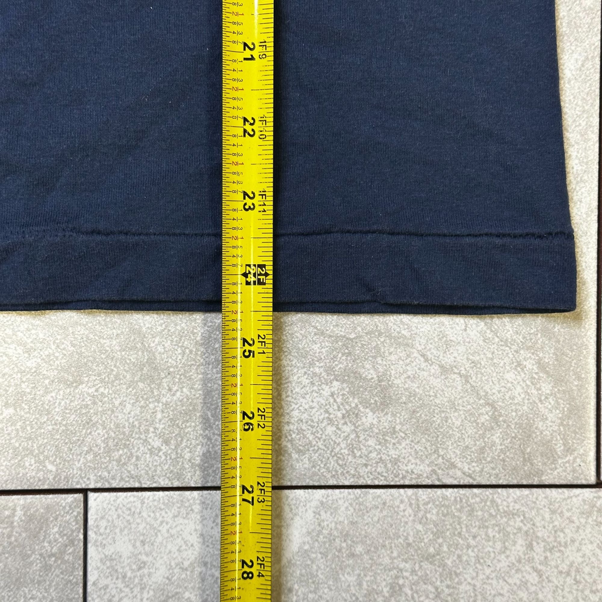 Vintage Fruit Of The Loom "Mountaineers Fort Daniel" Graphic T-Shirt S Cotton/Polyester Blend Navy Blue