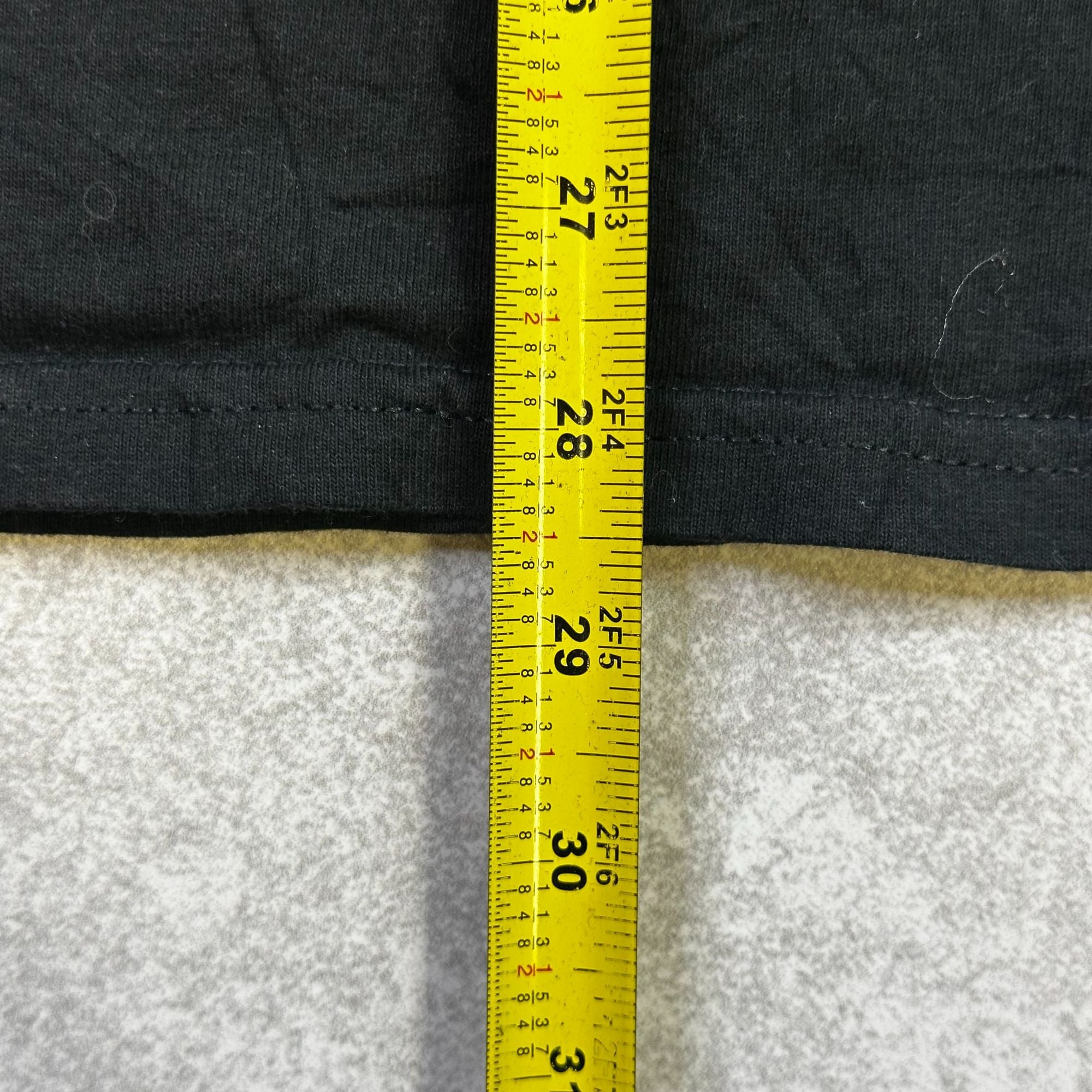 M&Ms Racing NASCAR Black Graphic T-Shirt Size L Cotton Crewneck With Bold Design