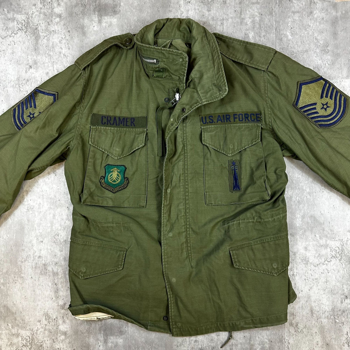 Vintage U.S. Air Force Green Field Jacket W/ Patches Size Medium 