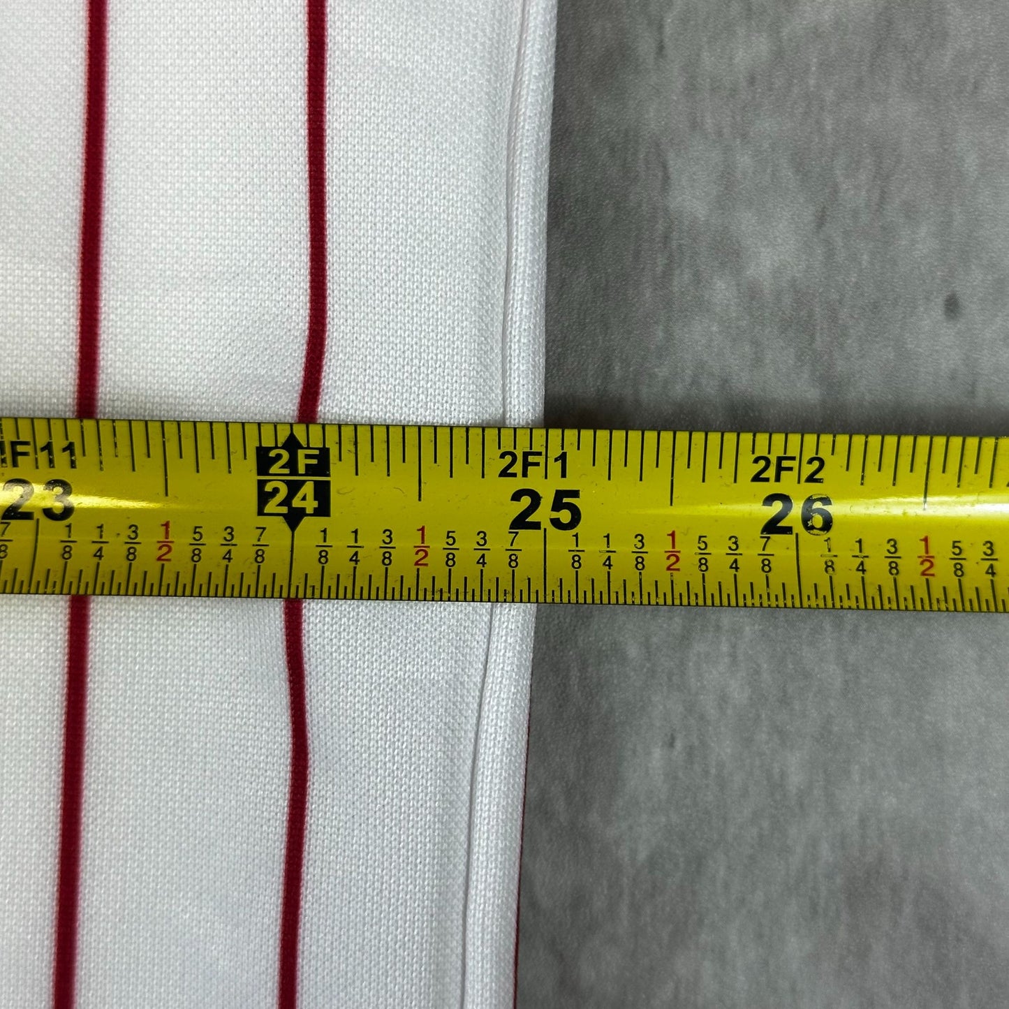 Vintage Majestic Philadelphia Phillies Jersey (XL)