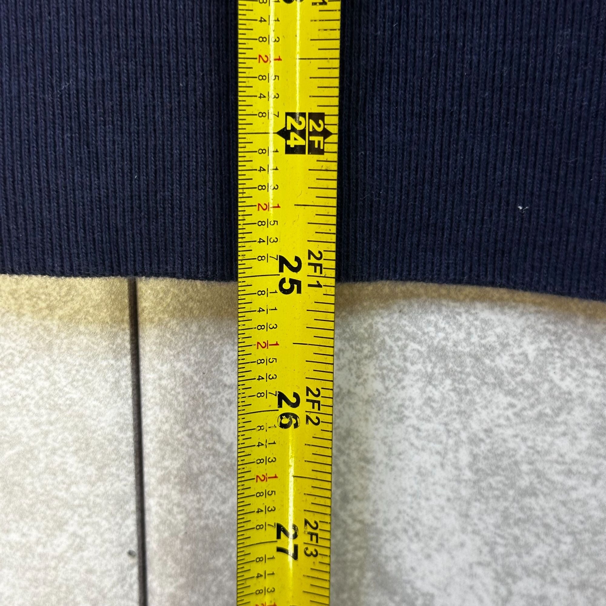 Gap Navy Blue Hoodie With Red Applique Logo Authentic Apparel Zip-Up With Pockets Medium Size Made In Pakistan