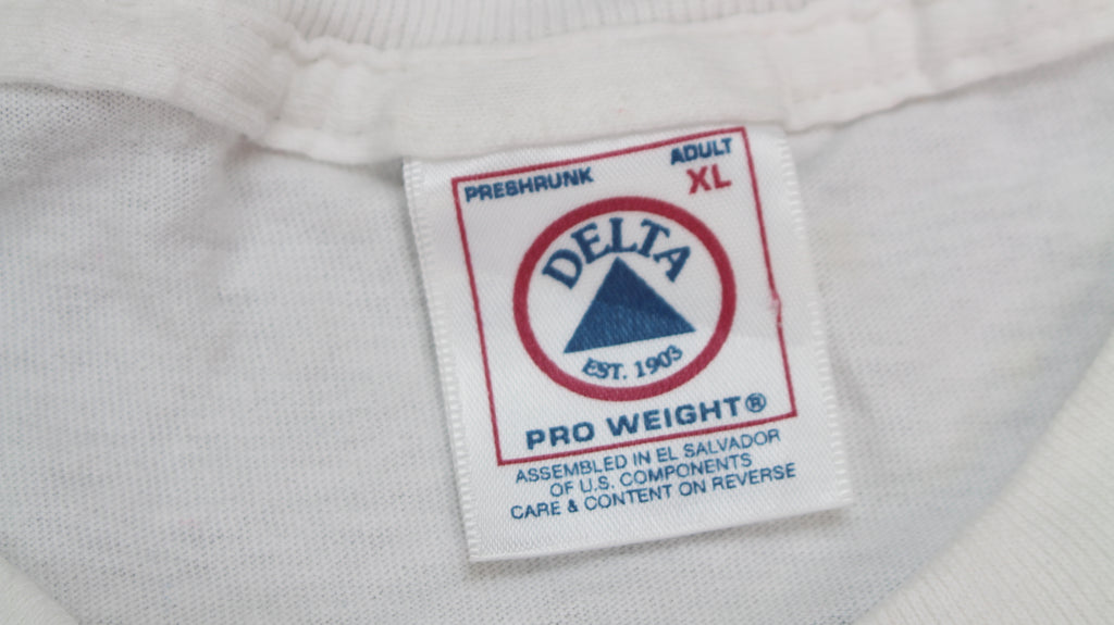 90's Muppets "Schnoz"(Jaws Parody) shirt