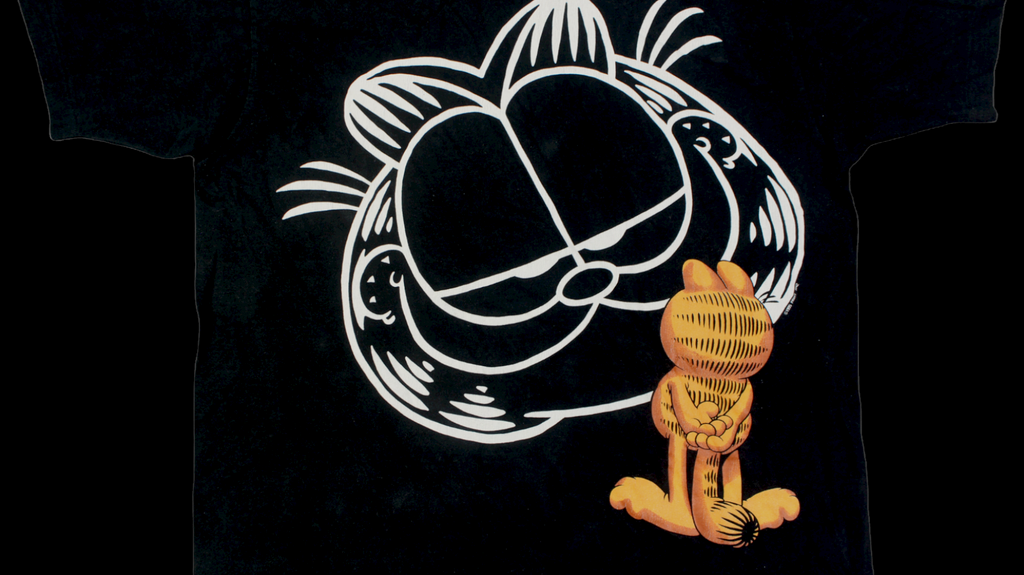 1995 Garfield shirt