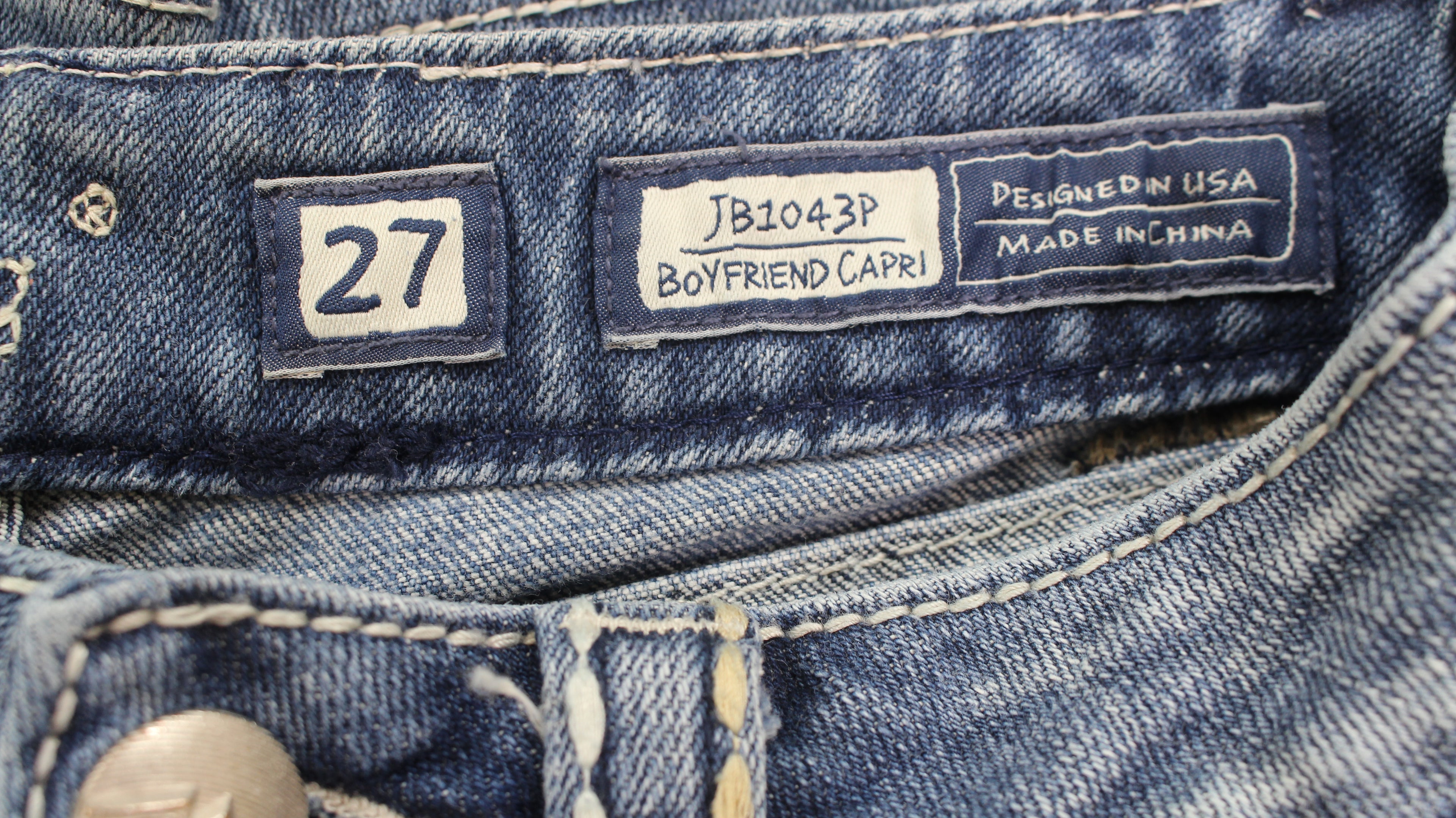 Miss Me Boyfriend Capri jeans