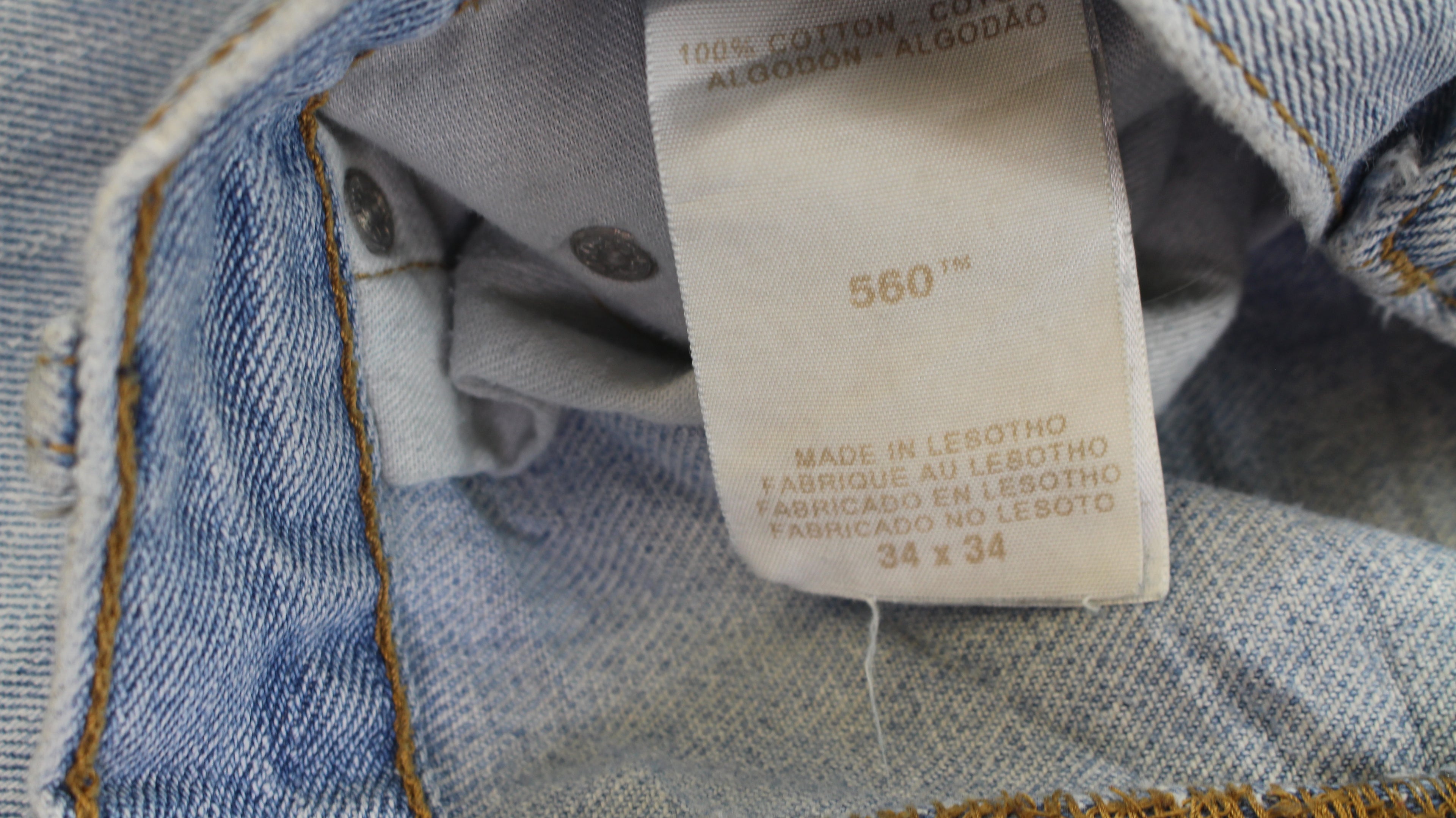 560 Levi's Denim jeans